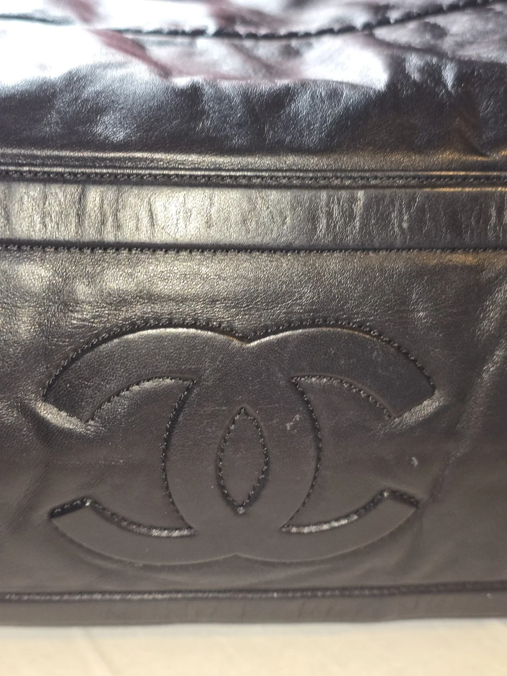 Auth CHANEL Coco Cocoon Quilted Lambskin Tote Bag Black Burgundy 2009 W/COA Good